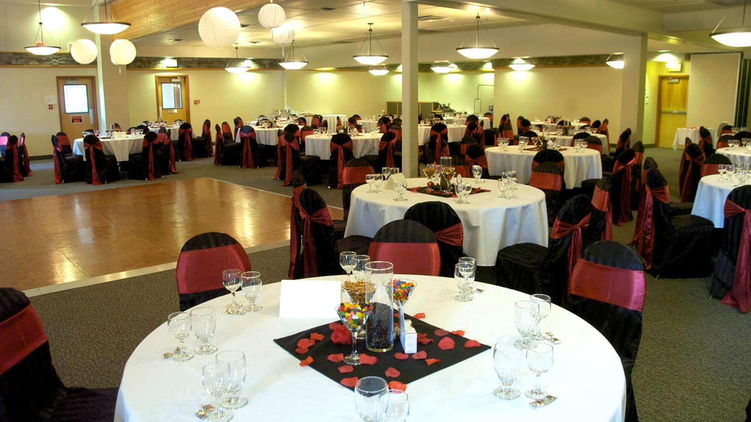 Prestige Hudson Bay Lodge & Conference Centre, Worldhotels Crafted Collection 스미더스 외부 사진