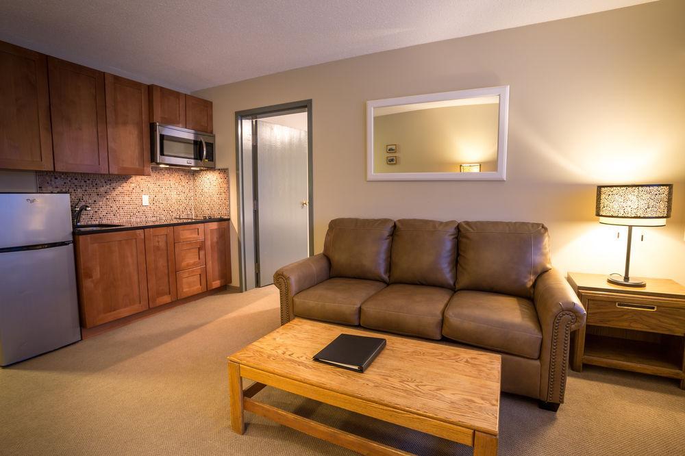 Prestige Hudson Bay Lodge & Conference Centre, Worldhotels Crafted Collection 스미더스 외부 사진